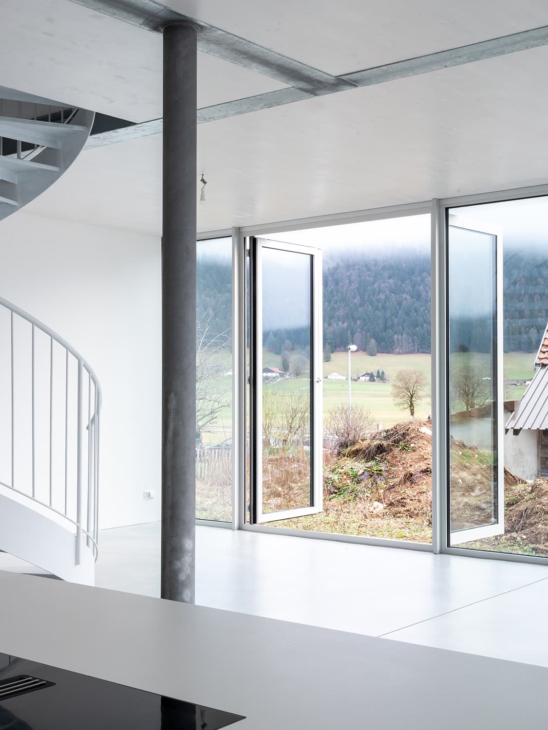 Maximum House multiplies space to accomodate different ways of living (Neuchâtel, 2021-2023)