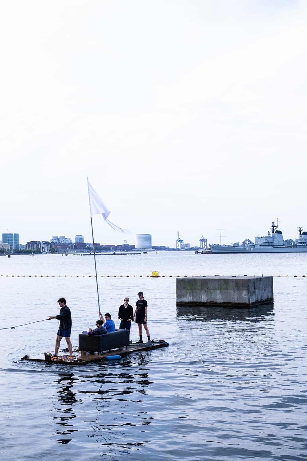 Paraply Workshop performs actions to reveal the possibilities of a place (Copenhagen, 2024)