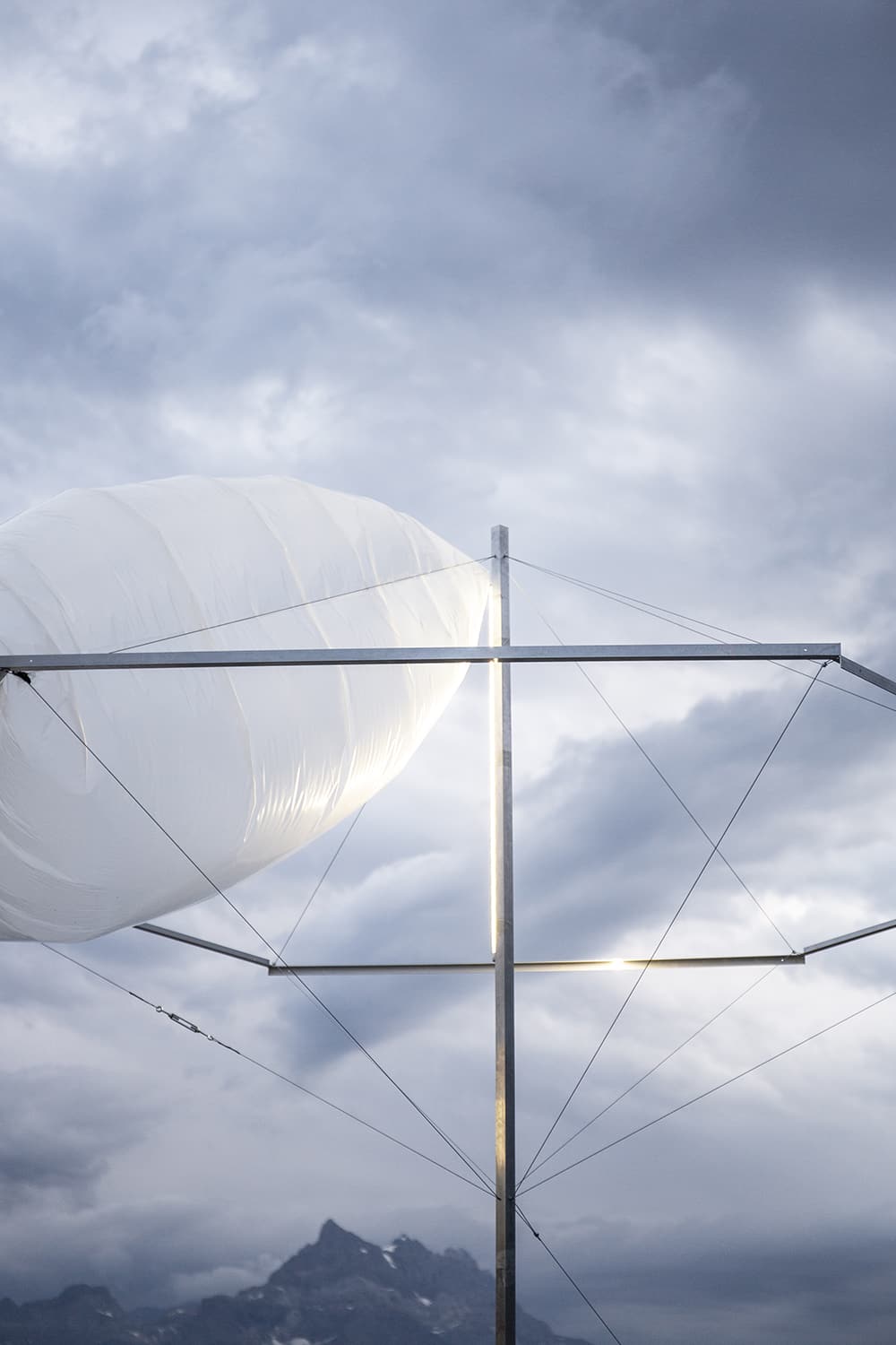 Universal Buvette is a lightweight structure designed to be dismantled and transported, EASA 2019