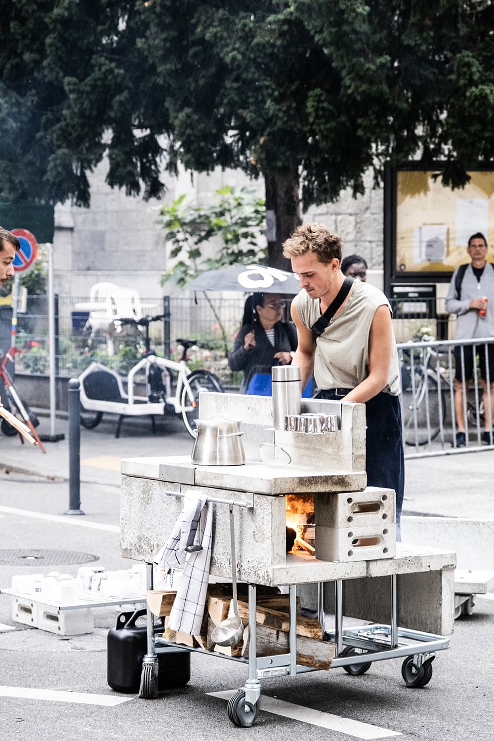 Performative Devices turns the city into a field of experimentation and a source of possibilities (Geneva, 2023)