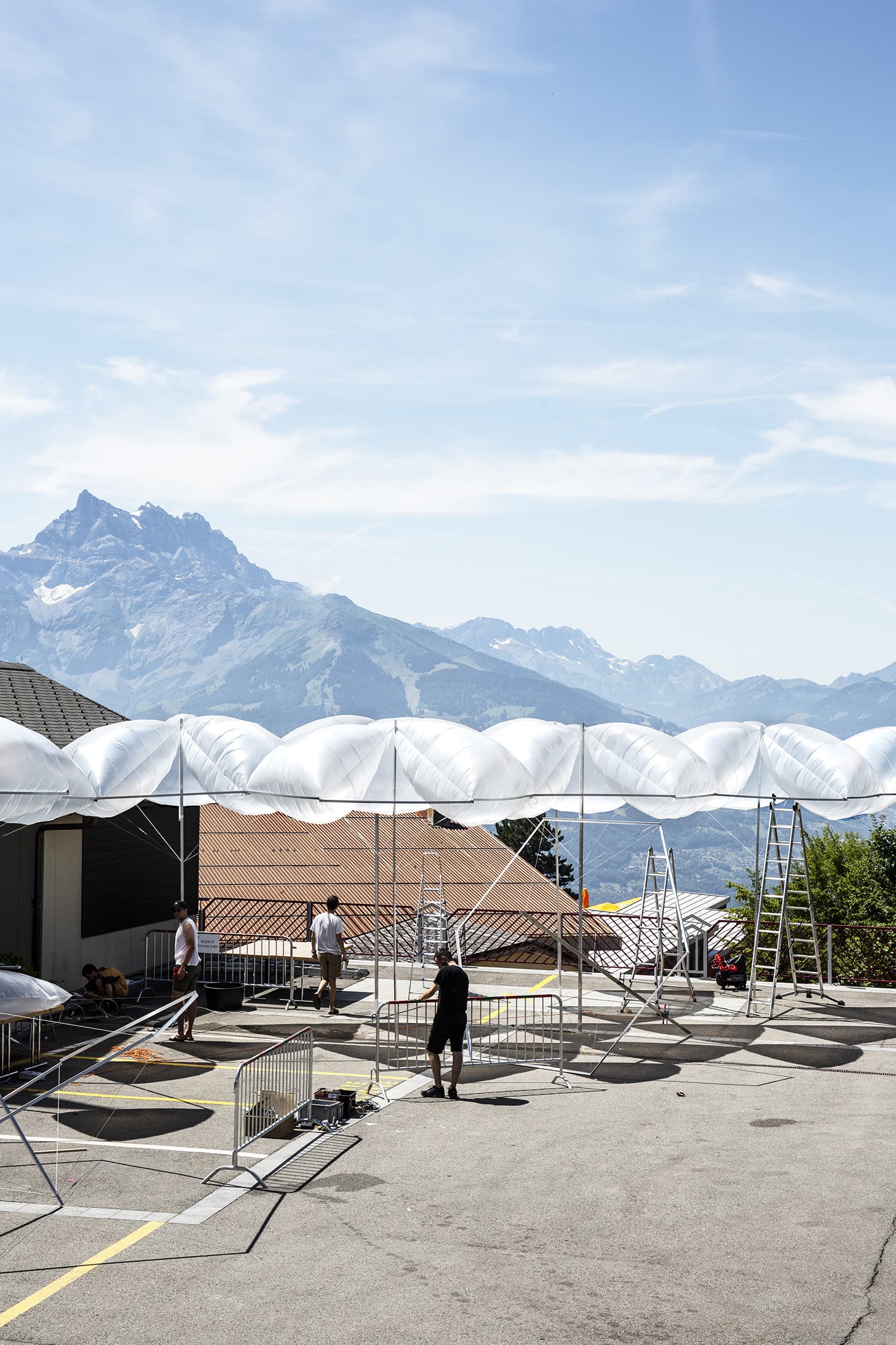 Universal Buvette is a Workshop EASA in the Swiss Alps, 2019