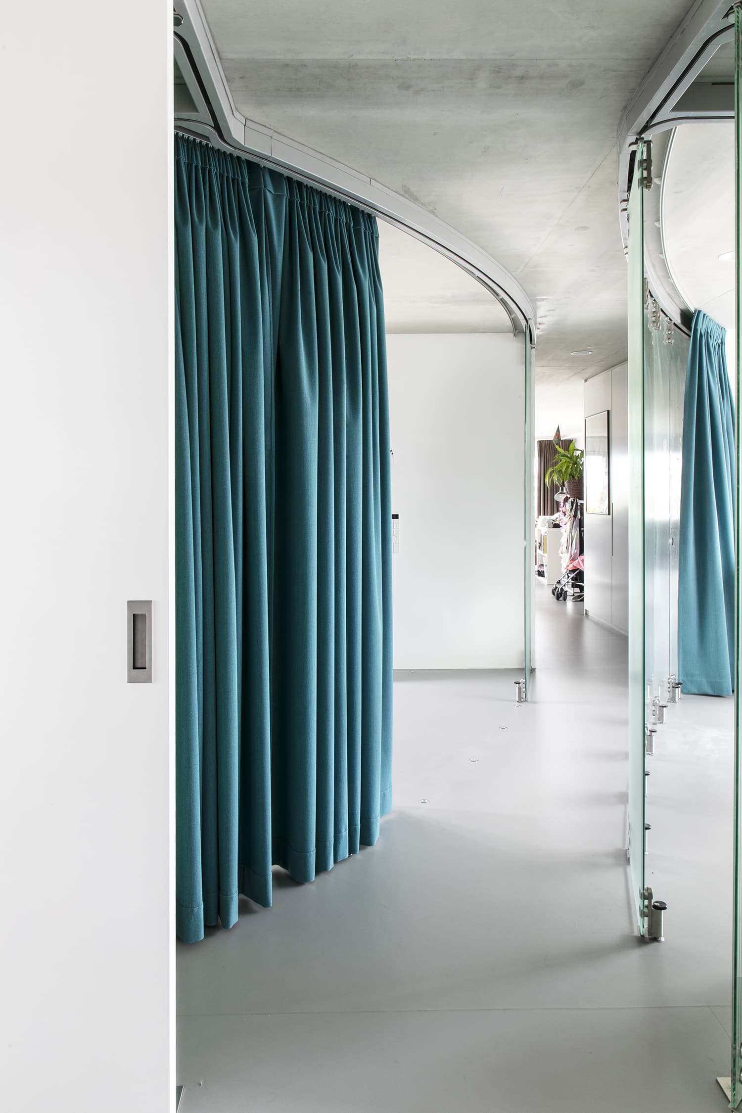 Maximum is the extension of uses in an apartment in Geneva in 2020